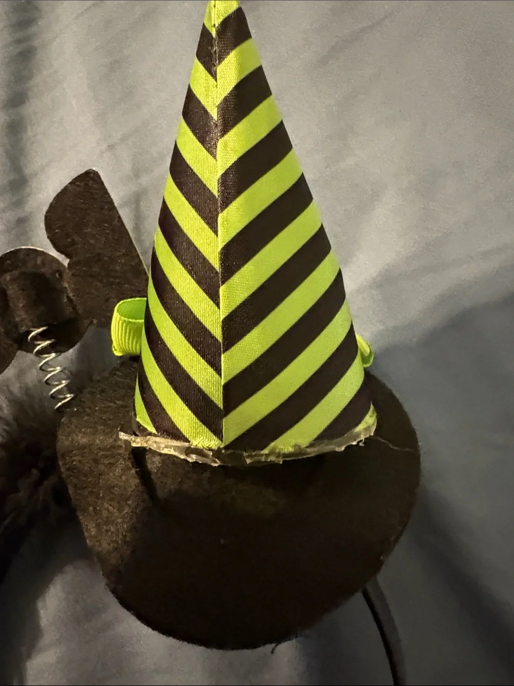 Halloween Pumpkin Cake Pan, witch head band, bowls, purple shaker on stick
